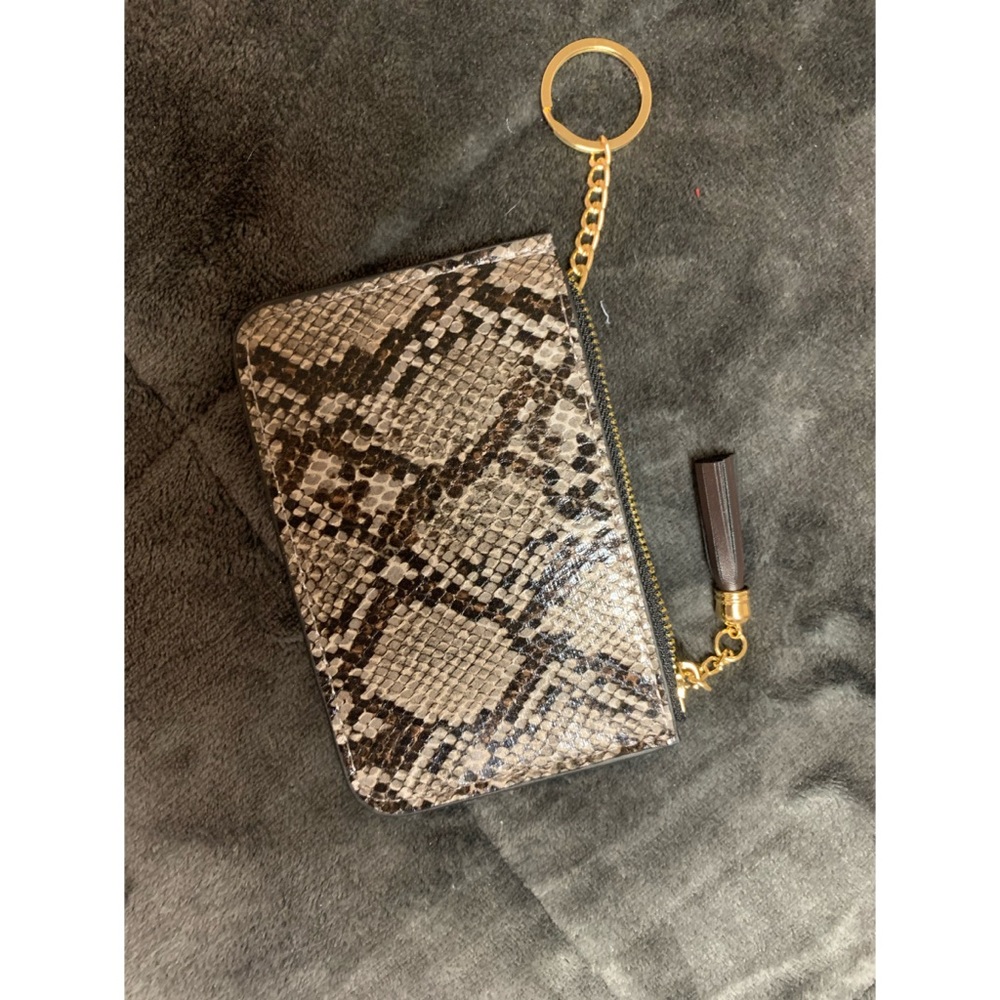 Snake skin printed keychain wallet